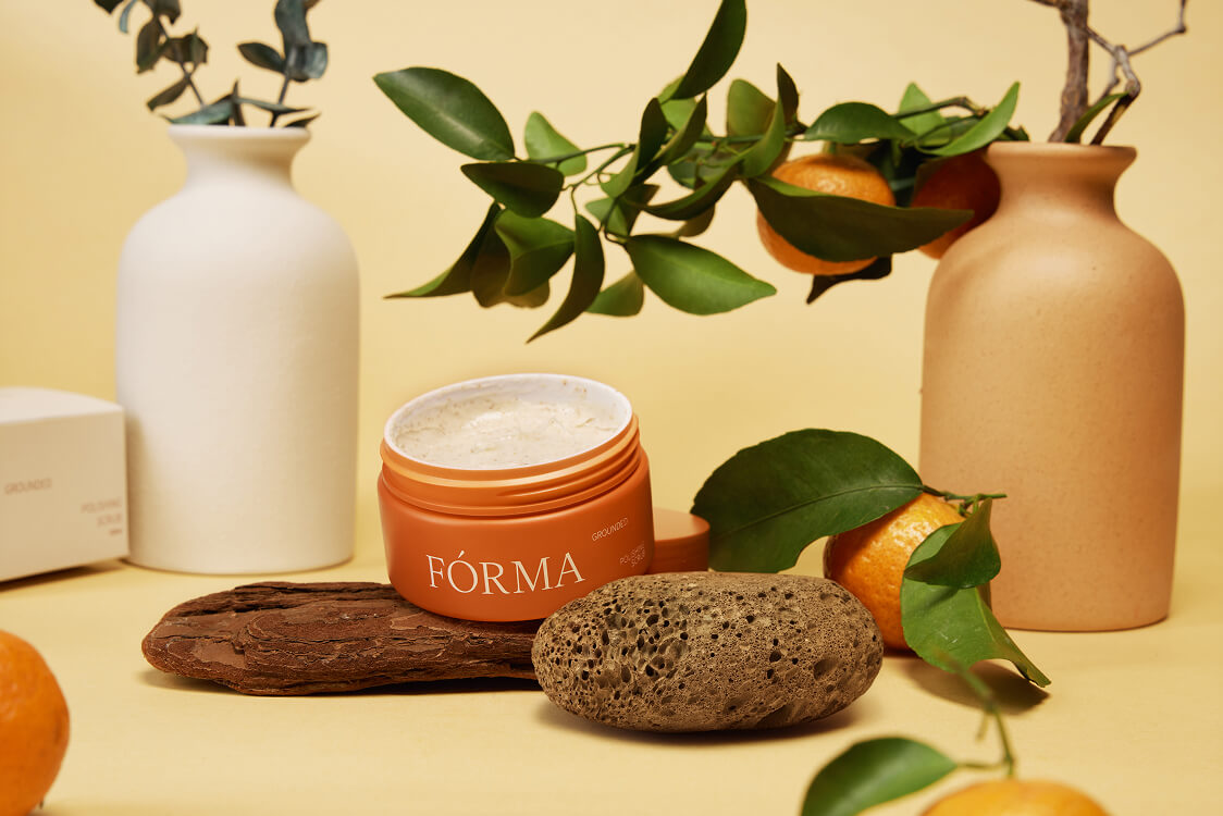 Forma exfoliating foot scrub